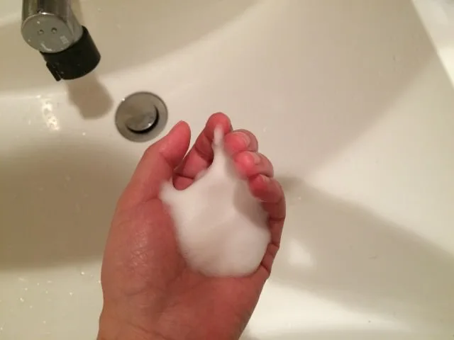 手を洗います