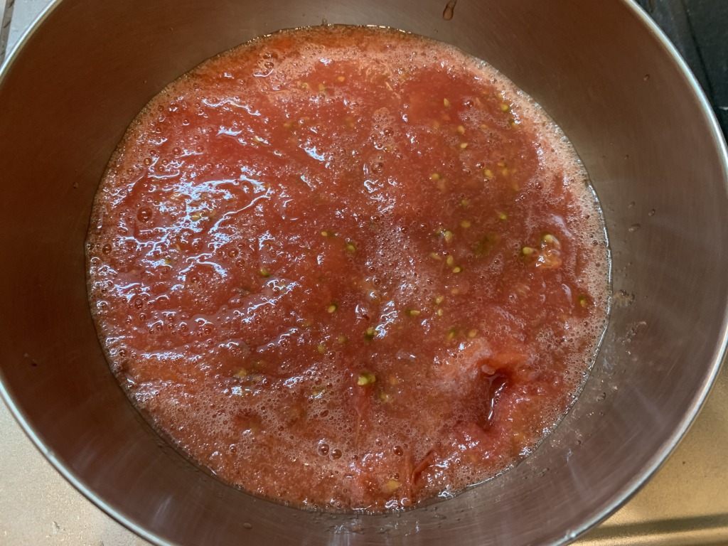 野菜ひとつ 生トマトで作るトマトソース 週末の作り置きレシピ