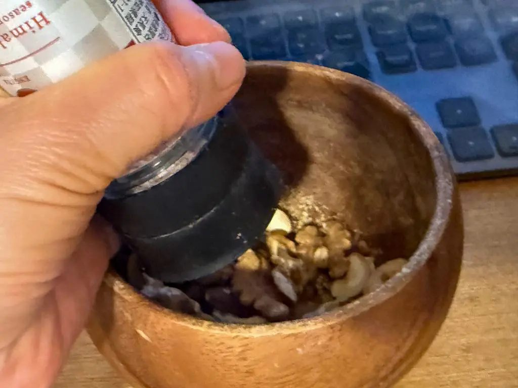 ミックスナッツ