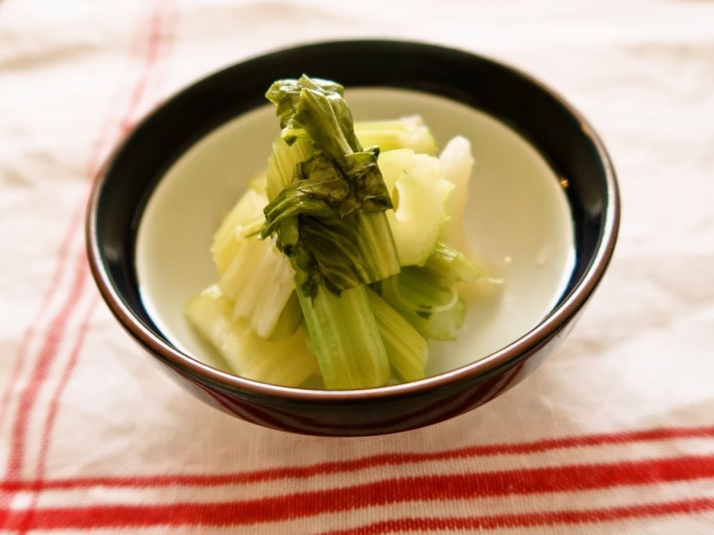 野菜ひとつ 簡単 セロリの浅漬け 週末の作り置きレシピ