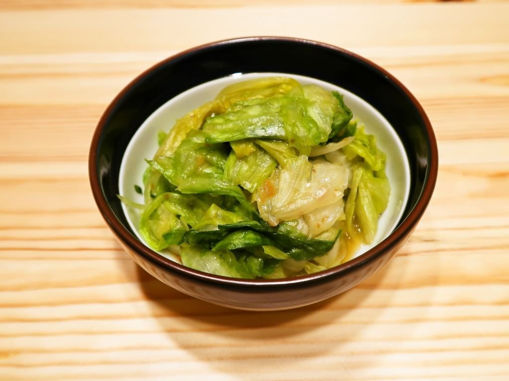 野菜ひとつ あっさり レタスの浅漬け風梅サラダ 週末の作り置きレシピ