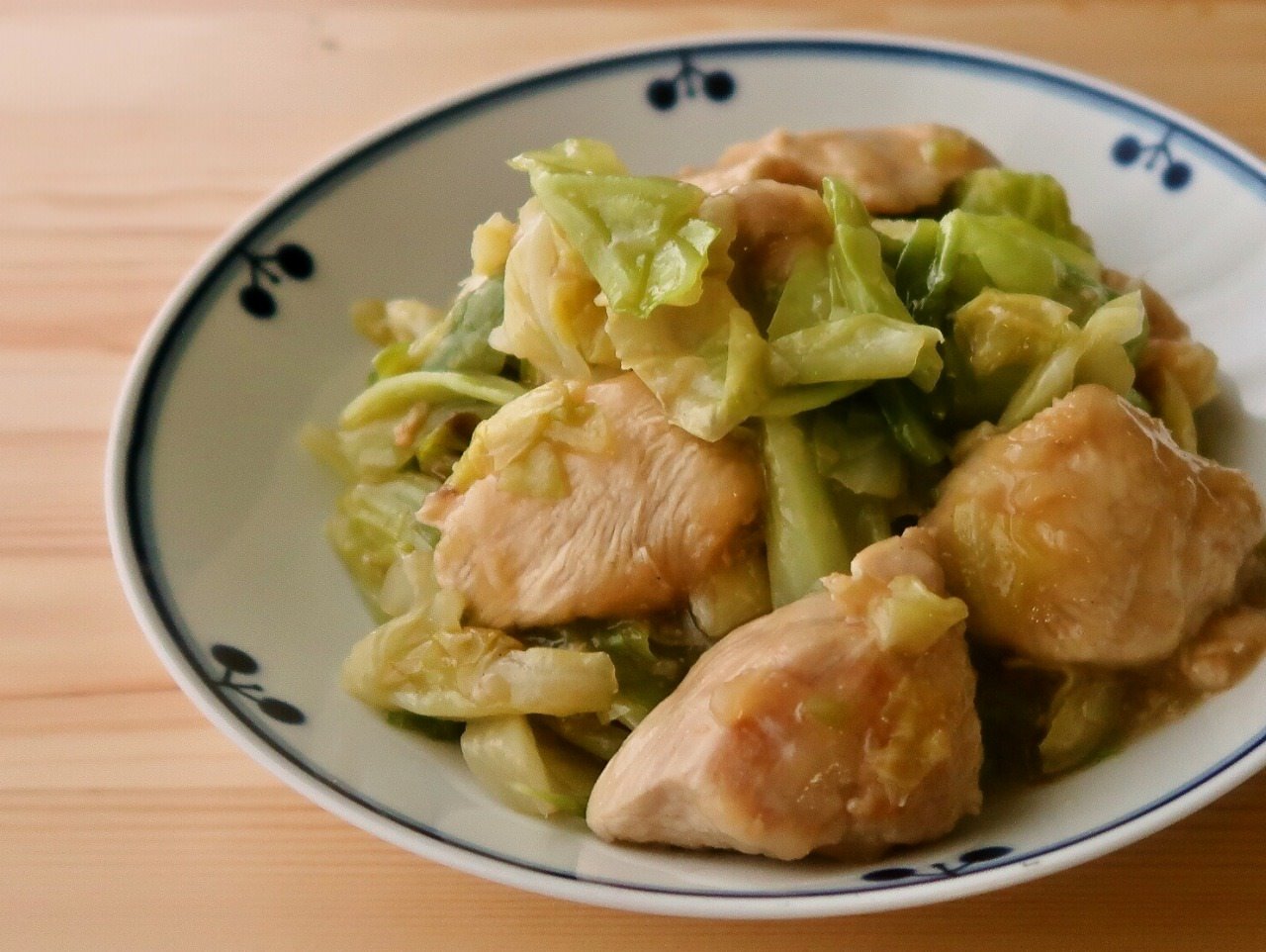 上海風 キャベツと鶏むね肉の蒸し煮 週末の作り置きレシピ